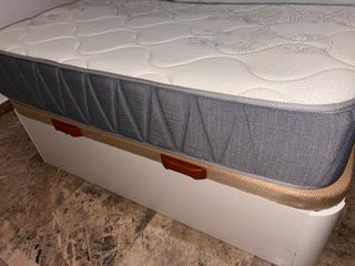 Colchón y canapé