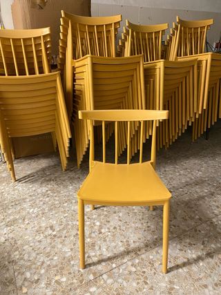 Sillas apilables para terraza o bar