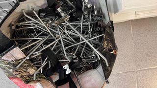 Estante de exhibición de metal