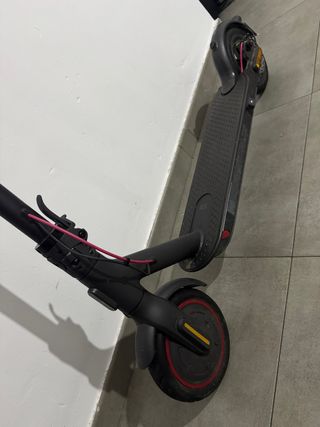 Patinete Eléctrico Xiaomi Pro 2 y casco