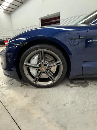 Porsche Taycan Turbo 2020