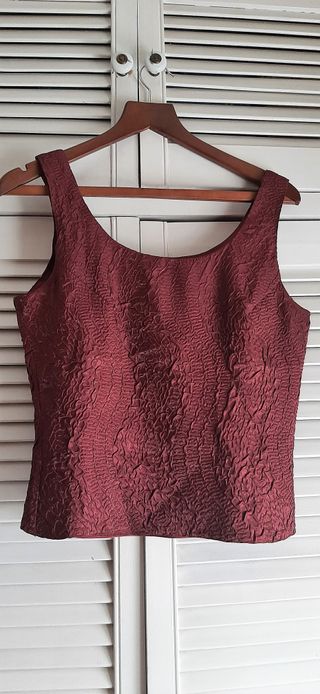 TOP DE FIESTA en tejido brocado.Sin estrenar