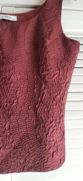 TOP DE FIESTA en tejido brocado.Sin estrenar