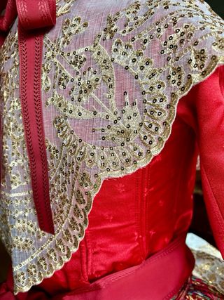 Traje de Fallera Rojo y Dorado. Corpiños y falda.