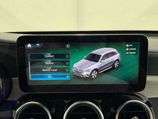 Mercedes GLC 300e 320cv 2021 AMG LINE 4MATIC