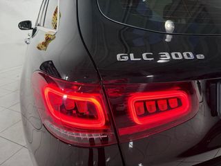 Mercedes GLC 300e 320cv 2021 AMG LINE 4MATIC