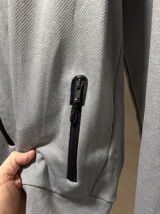 Chaqueta Esprit Tech con Capucha Gris