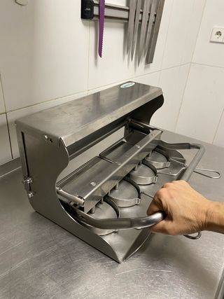 Molde manual para 4 hamburguesas