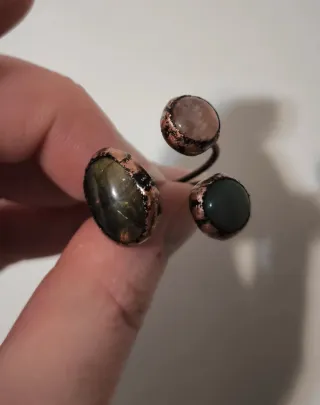 Anillo cobre ajustable con cristales naturales