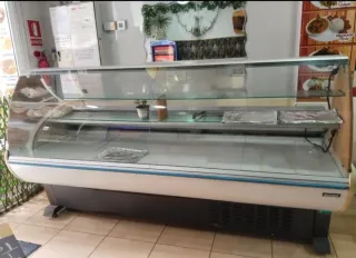 Vitrina expositora refrigerada