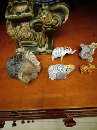 Lote de 6 figuras de elefantes