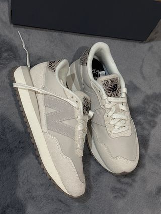 New Balance 237 Beige/ Serpiente