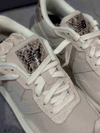 New Balance 237 Beige/ Serpiente