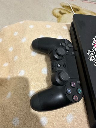 PS4 Slim Fortnite Edition 500GB + Mando