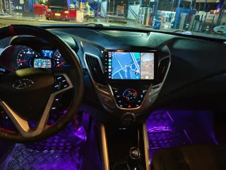 Hyundai Veloster 2011