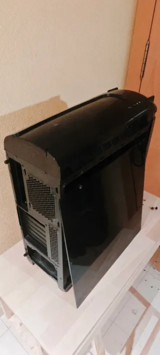 Torre PC Gaming Thermaltake Negra