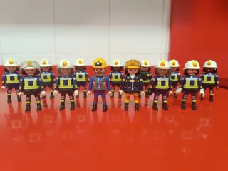 Equipo completo Bomberos de Playmobil.