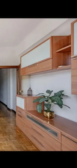 Mueble modular salón madera y cristal