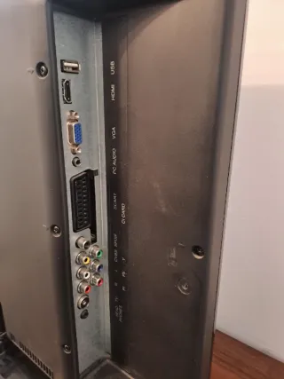 TV Supratech LCD color 24" Full HD con TDT HD inco