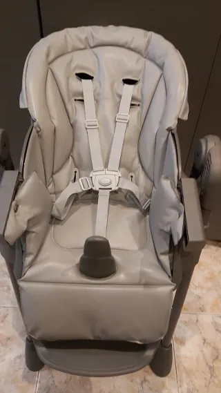 Trona bebé regulable altura e inclinación