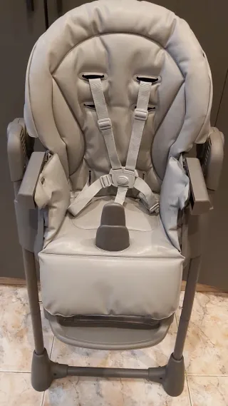 Trona bebé regulable altura e inclinación