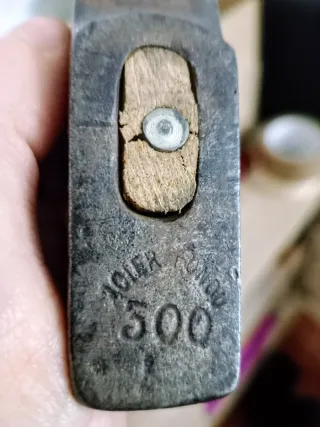 Martello con testa in acciaio fuso