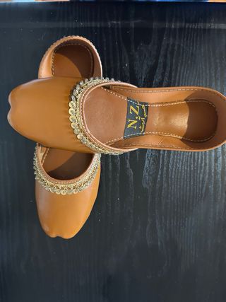 Scarpe tradizionali pakistane Khussa