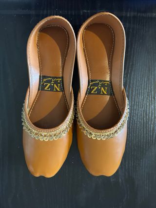 Scarpe tradizionali pakistane Khussa