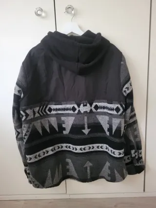 Chaqueta Pull&Bear étnica