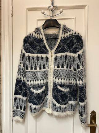 Chaqueta Cárdigan de punto suave con capucha