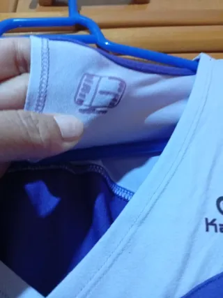 3/Camisetas deportiva rosa y roja pistacho y lila