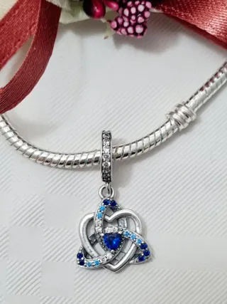 Charm Cuore Nodo Celtico Blu in argento S925
