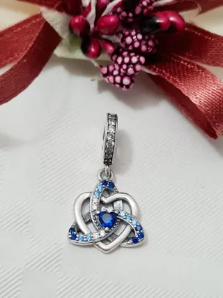 Charm Cuore Nodo Celtico Blu in argento S925