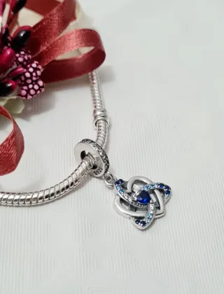 Charm Cuore Nodo Celtico Blu in argento S925