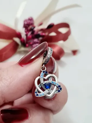 Charm Cuore Nodo Celtico Blu in argento S925
