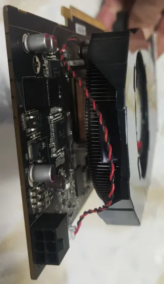 Tarjeta Gráfica XFX HD 5770