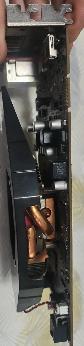 Tarjeta Gráfica XFX HD 5770