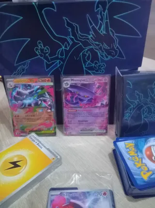 Lote de cartas Pokémon con Mega Charizard X EX