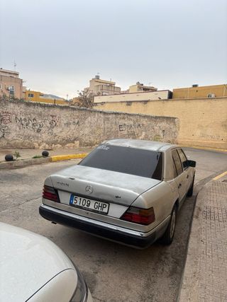 Mercedes-Benz Clase E 1993