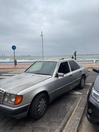 Mercedes-Benz Clase E 1993