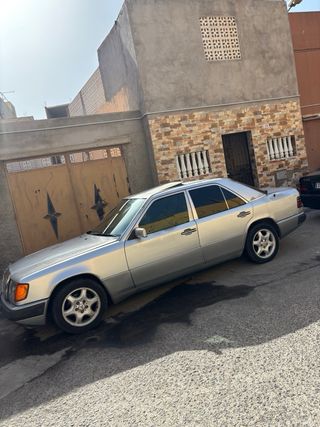 Mercedes-Benz Clase E 1993