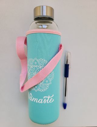Botella para agua con funda y asa