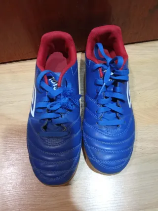 Botas de fútbol Umbro niño talla 35