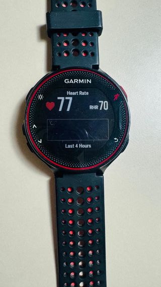 Reloj Garmin Forerunner 235 + Cargador