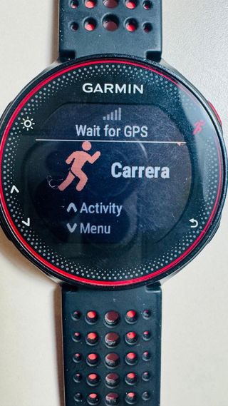Reloj Garmin Forerunner 235 + Cargador