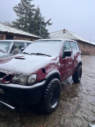 Nissan Terrano II 2001