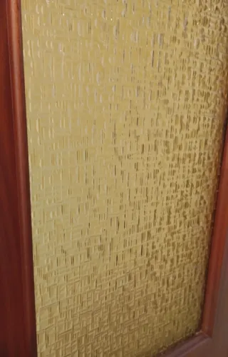 PUERTAS PARA SALÓN Y COCINA