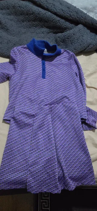 Vestido estampado morado y azul pará años 60