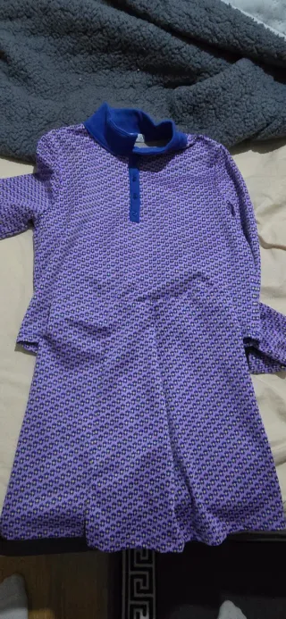 Vestido estampado morado y azul pará años 60