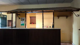 Barra de bar de madera de cerezo